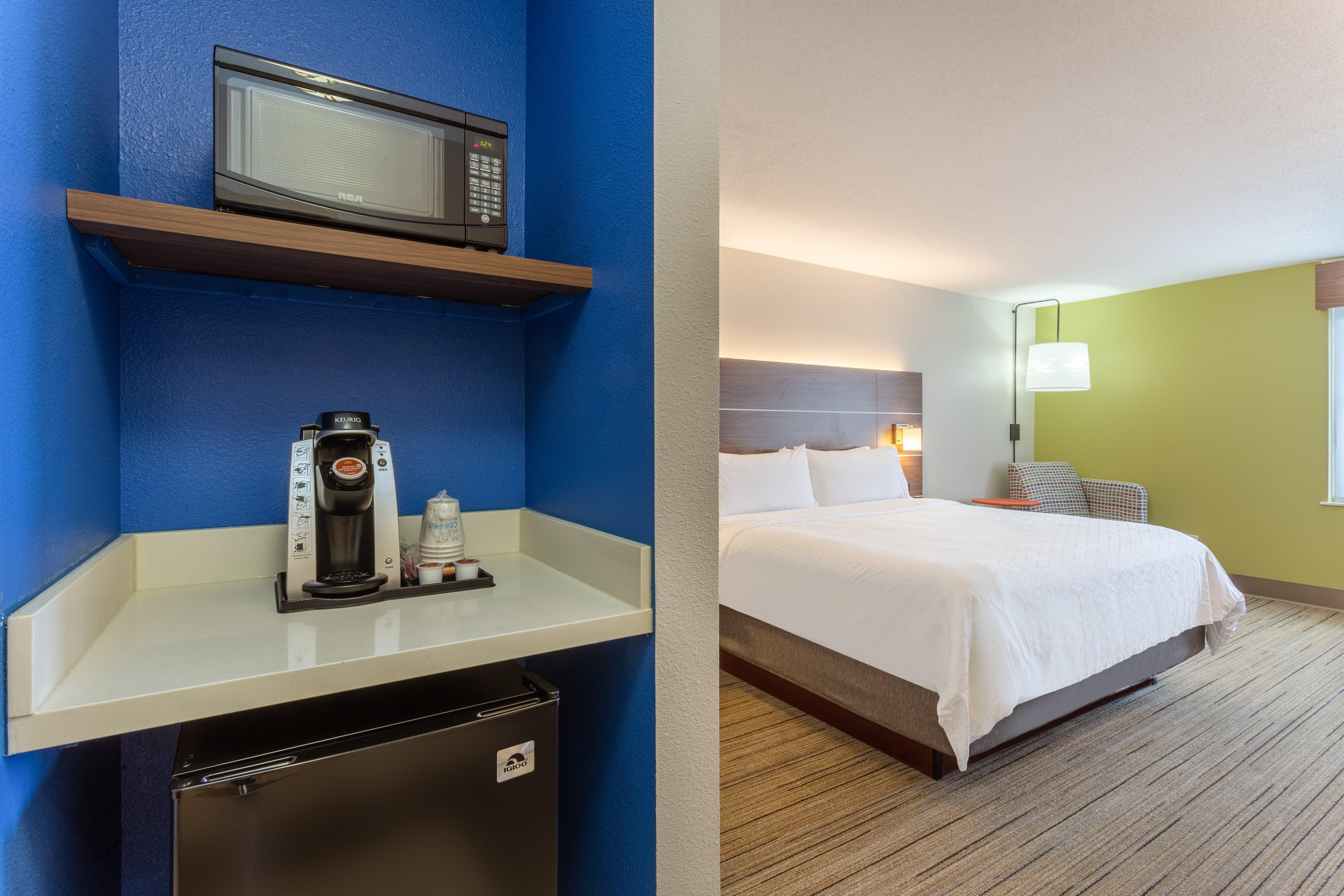 Holiday Inn Express Scottsburg By Ihg Экстерьер фото
